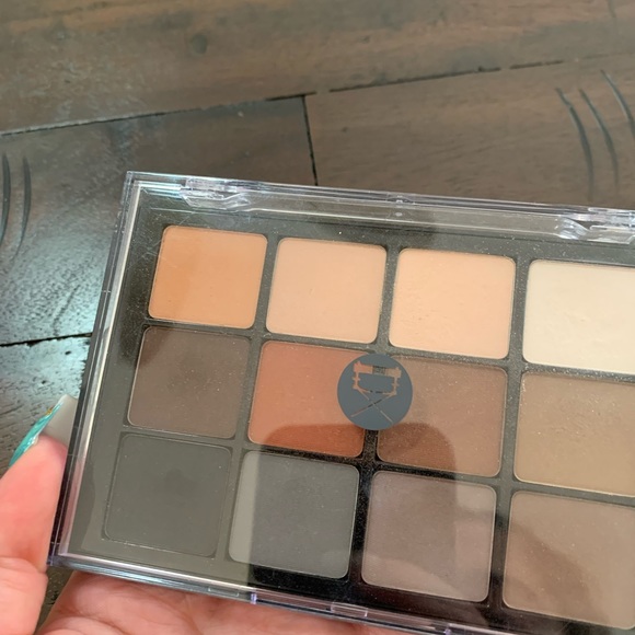 Viseart Neutral Matte Palette - Picture 4 of 4